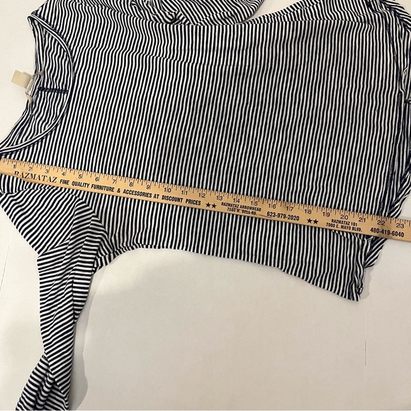 Banana Republic blue and white long sleeve t-shirt size small. - Picture 5 of 7